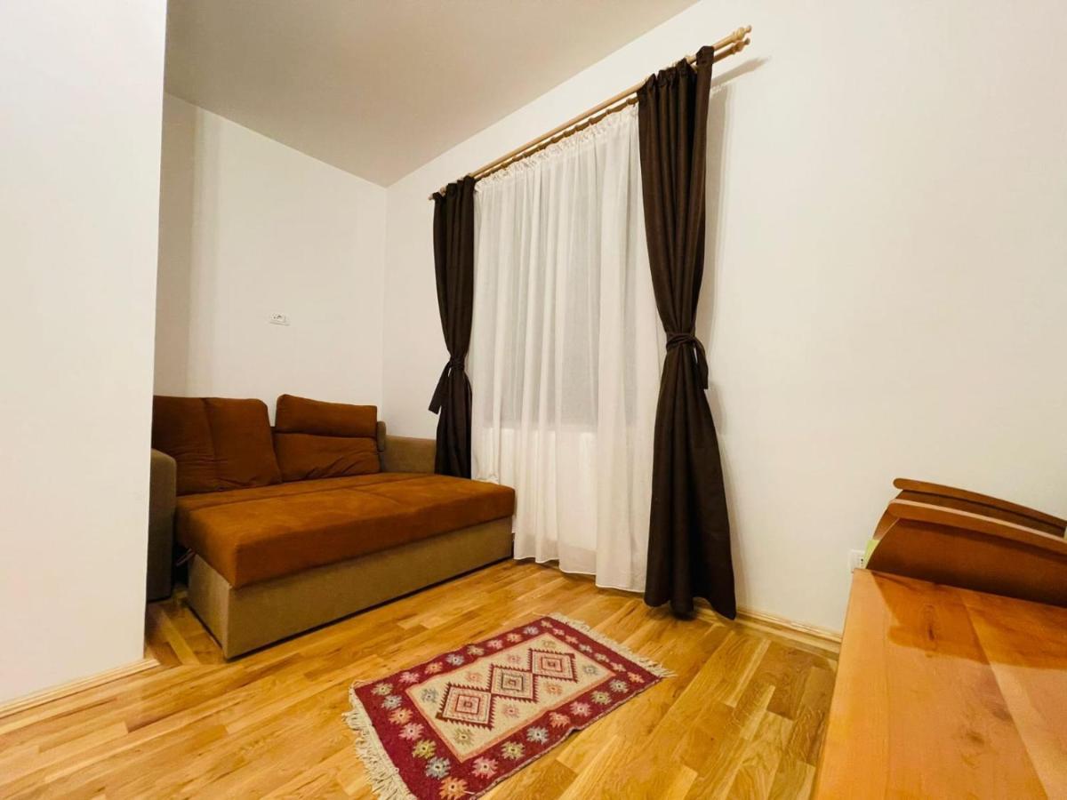 Domeniul Bondarelului Hotel Ocolisu Mic Luaran gambar