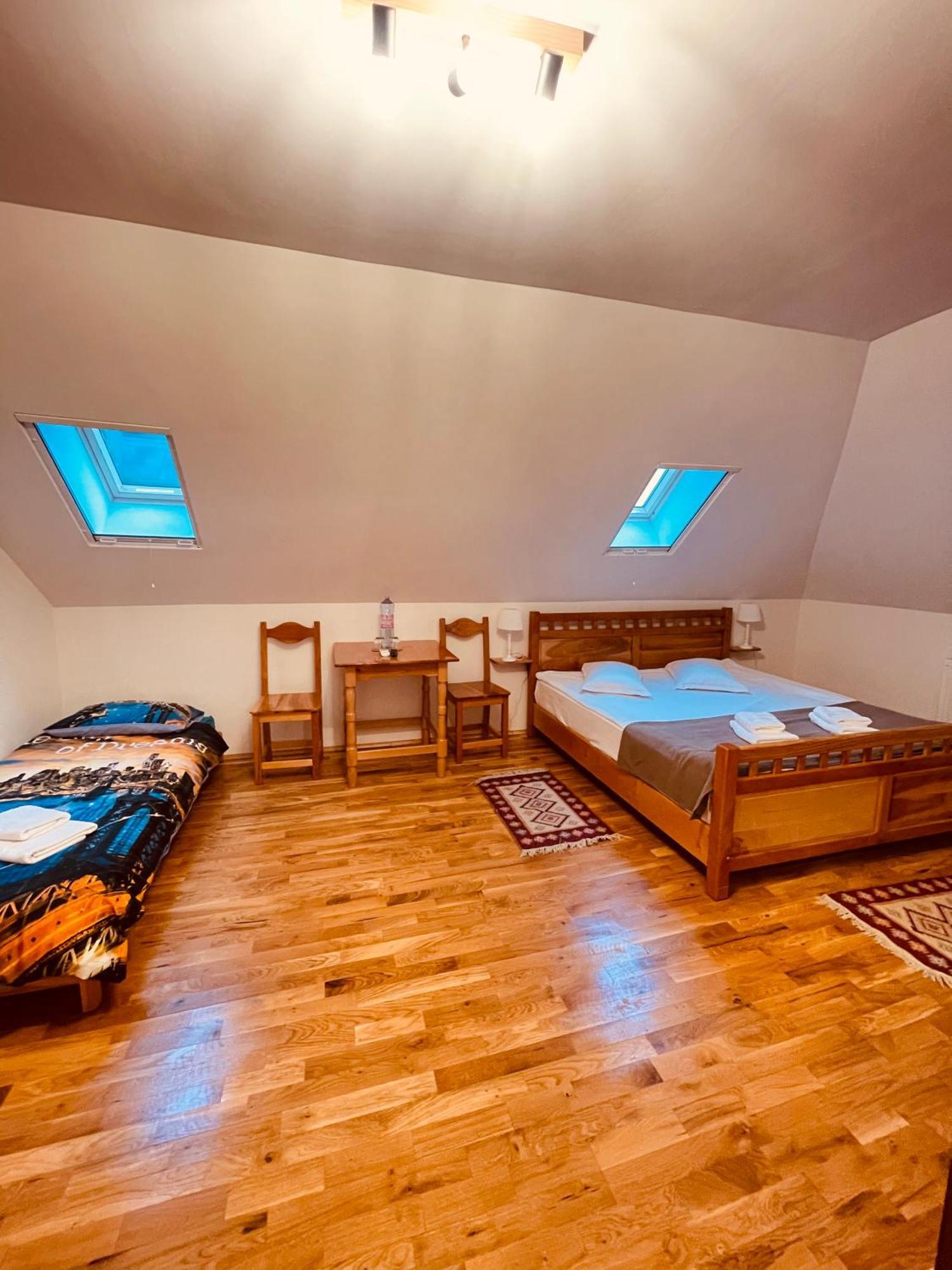 Domeniul Bondarelului Hotel Ocolisu Mic Luaran gambar